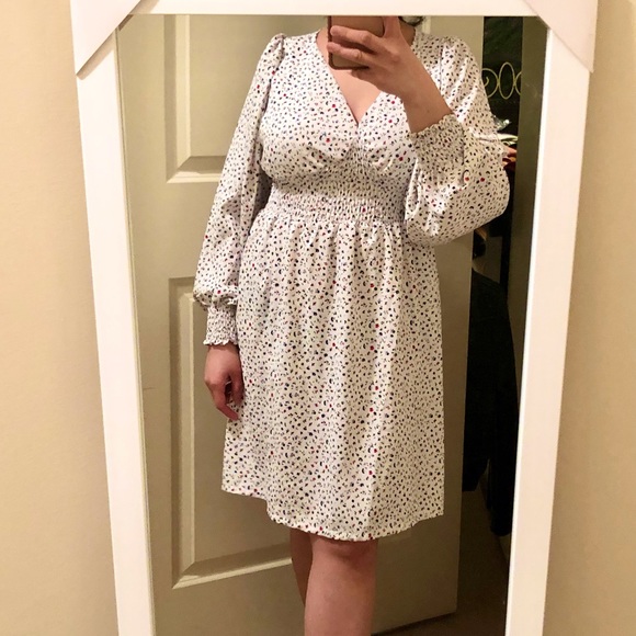 💜SOLD💜Dainty floral dress - Picture 8 of 10